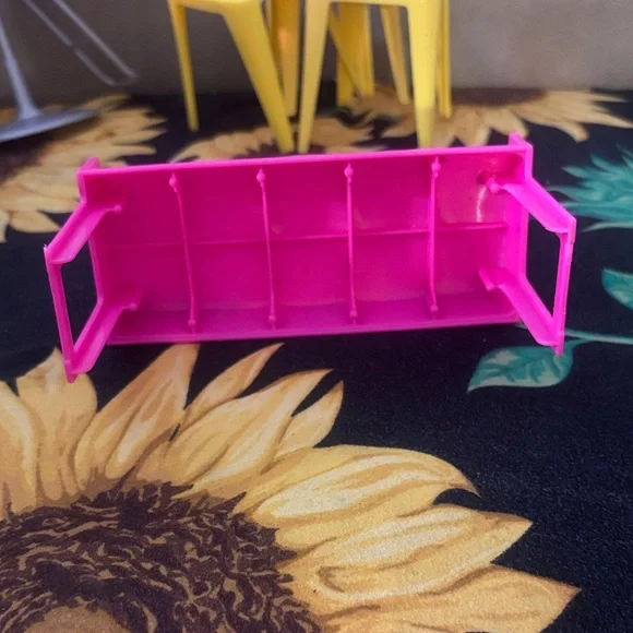 🎄 3/$15 Barbie Colorful Furniture Set with Yellow, Blue, and Pink - Picture 8 of 16